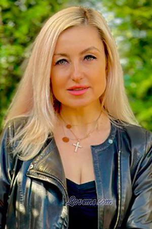 215007 - Lesya Age: 44 - Ukraine