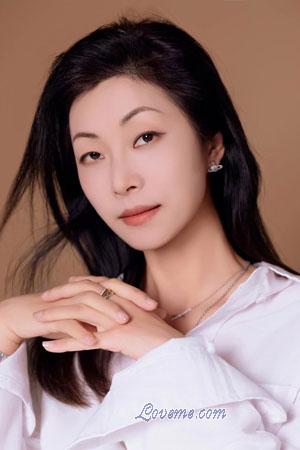 219532 - Lydia Age: 44 - China
